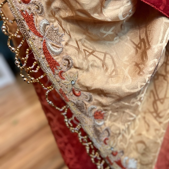 Antique Indian Silk dupattā, (Stole or Shawl) 90" x 45" - Picture 4 of 8